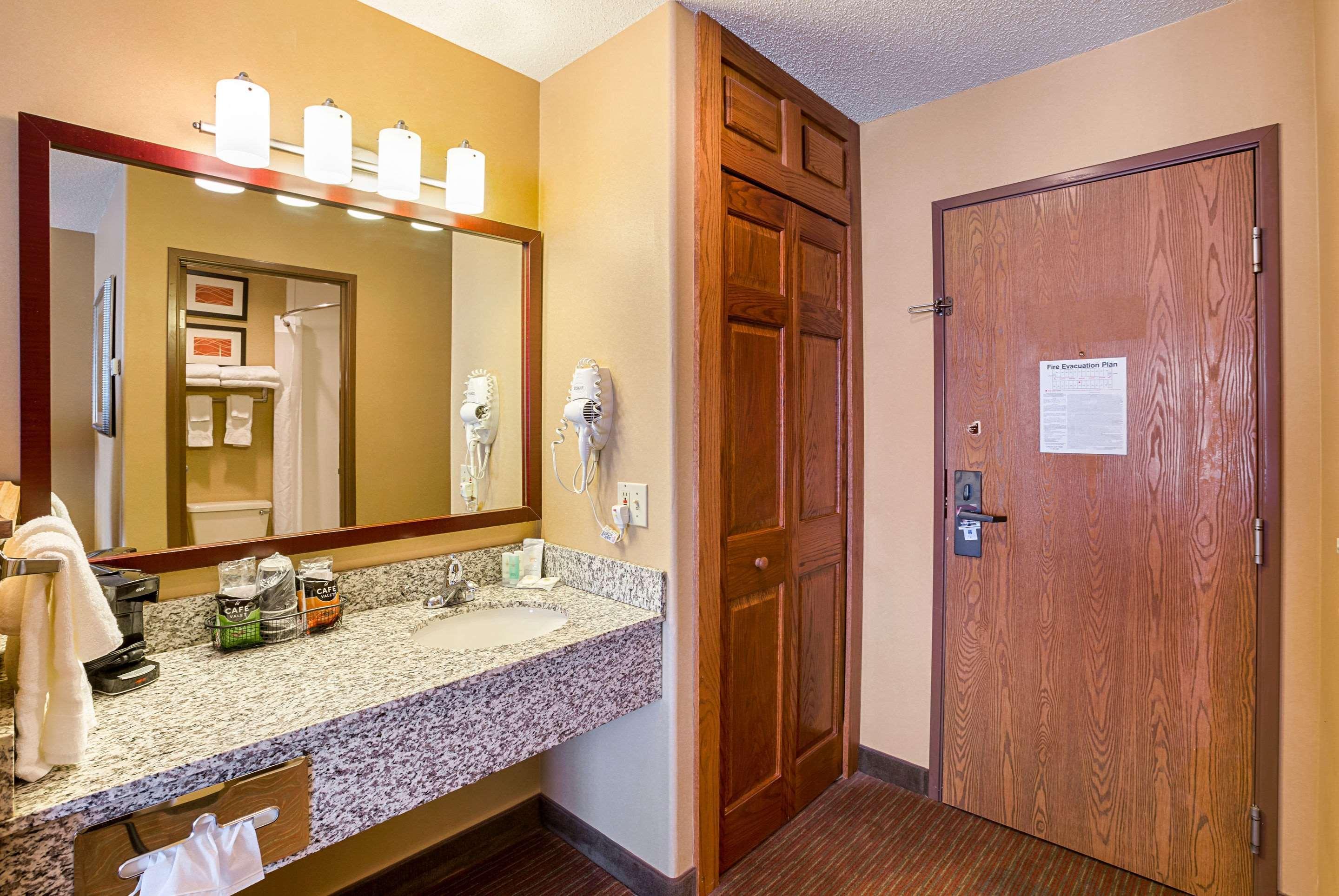 Quality Inn Йорк Екстериор снимка