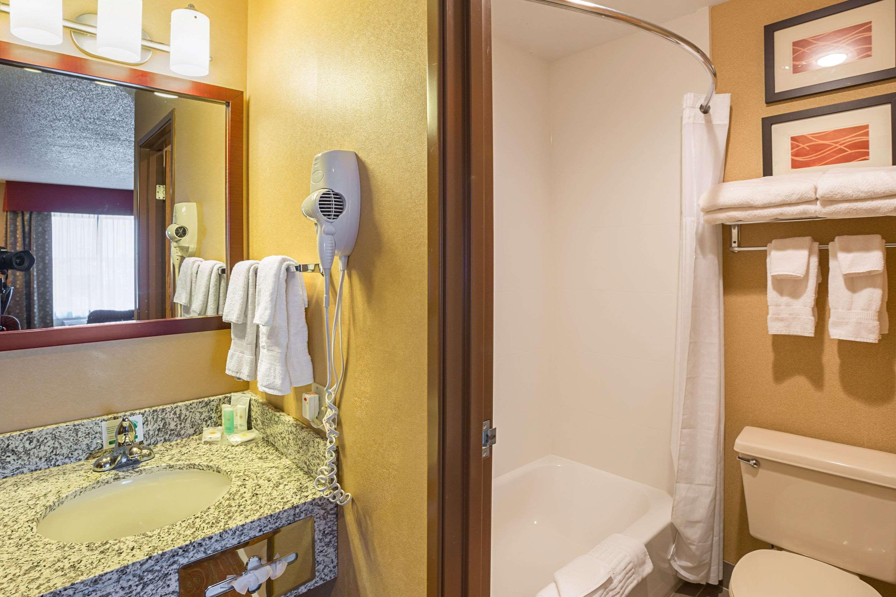 Quality Inn Йорк Екстериор снимка