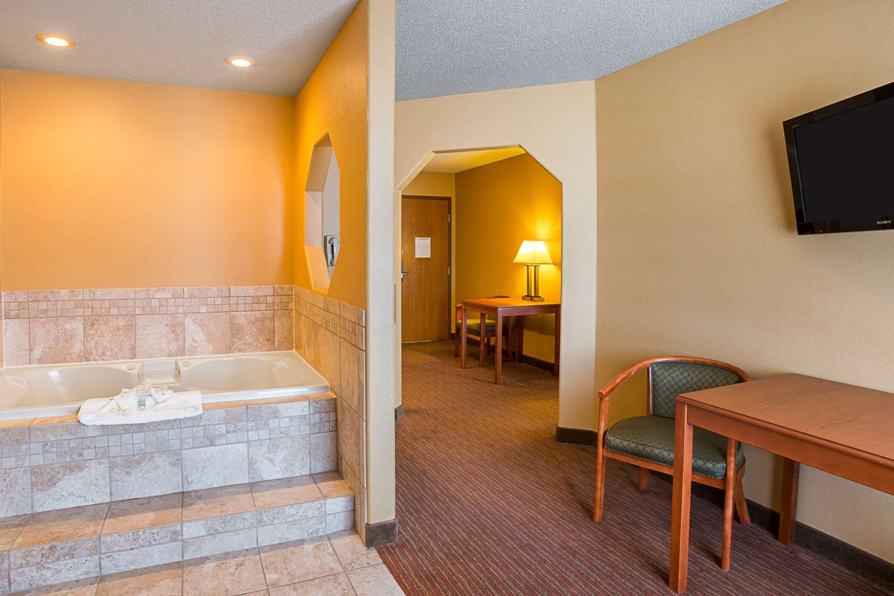Quality Inn Йорк Екстериор снимка