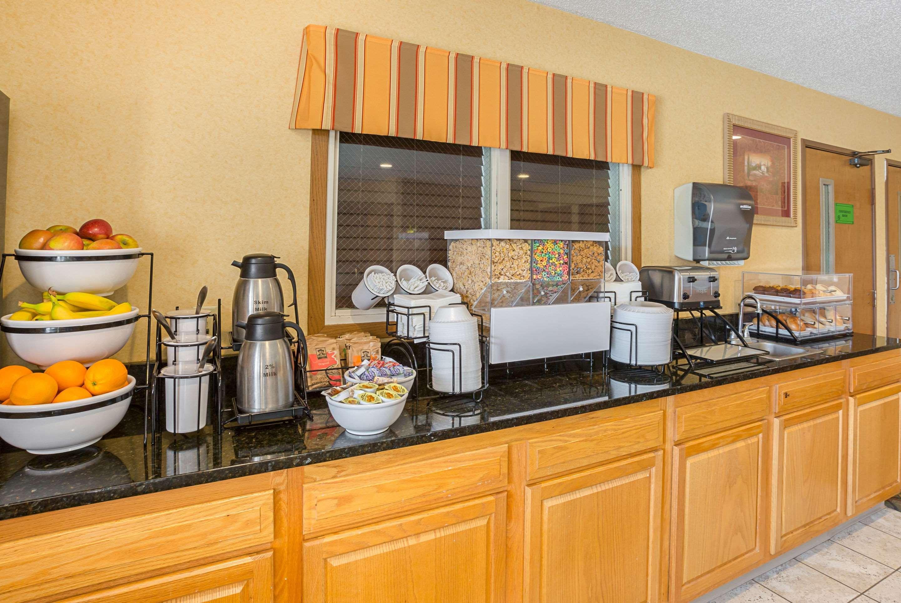 Quality Inn Йорк Екстериор снимка